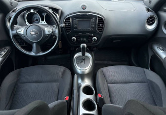 Подержанный автомобиль Nissan Juke 2011 года (11 фото)