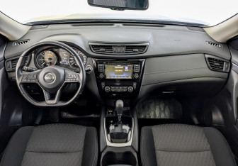 Подержанный автомобиль Nissan X-Trail 2020 года (14 фото)