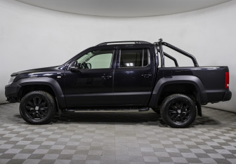 Подержанный автомобиль Volkswagen Amarok 2013 года (8 фото)