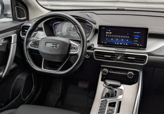 Подержанный автомобиль Geely Coolray 2022 года (28 фото)