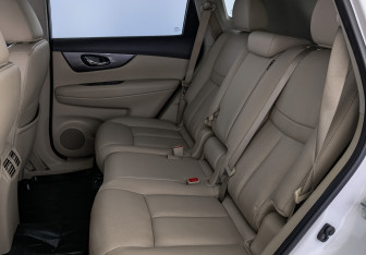 Подержанный автомобиль Nissan X-Trail 2018 года (18 фото)