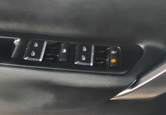 Подержанный автомобиль Geely Atlas 2019 года (16 фото)