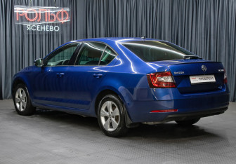 Подержанный автомобиль Skoda Octavia Liftback 2018 года (7 фото)