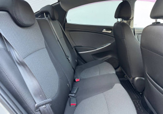 Подержанный автомобиль Hyundai Solaris Sedan 2014 года (11 фото)