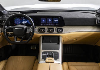 Подержанный автомобиль Jaecoo J8 2024 года (13 фото)