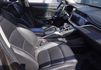 Подержанный автомобиль Geely Atlas Pro 2023 года (11 фото)