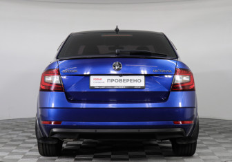 Подержанный автомобиль Skoda Octavia Liftback 2019 года (6 фото)