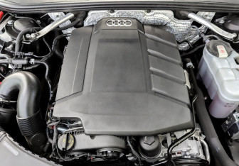 Подержанный автомобиль Audi A6 Sedan 2023 года (8 фото)