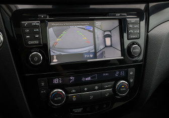 Подержанный автомобиль Nissan Qashqai 2014 года (19 фото)