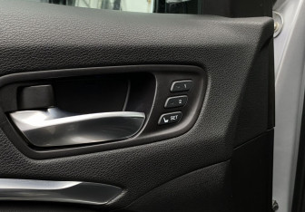 Подержанный автомобиль Acura MDX 2014 года (22 фото)