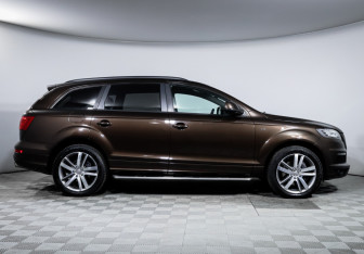 Подержанный автомобиль Audi Q7 2013 года (4 фото)