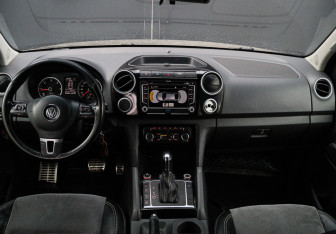 Подержанный автомобиль Volkswagen Amarok 2013 года (9 фото)