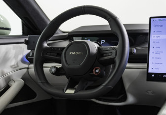 Подержанный автомобиль Xiaomi SU7 2024 года (13 фото)