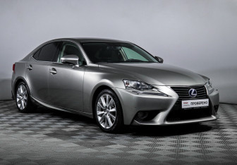 Подержанный автомобиль Lexus IS Sedan 2013 года (3 фото)