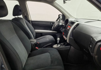 Подержанный автомобиль Nissan X-Trail 2012 года (9 фото)