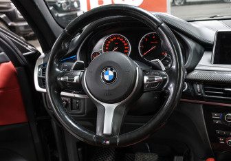 Подержанный автомобиль BMW X6 2017 года (18 фото)