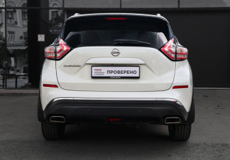 Подержанный автомобиль Nissan Murano Suv 2017 года (5 фото)