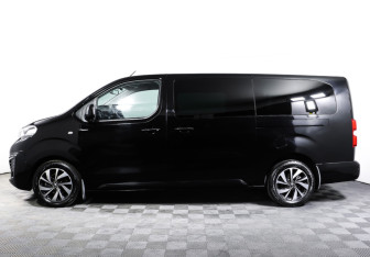 Подержанный автомобиль Peugeot Traveller 2020 года (8 фото)
