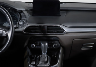 Подержанный автомобиль Mazda CX-9 2020 года (13 фото)