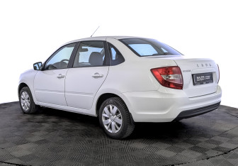 Подержанный автомобиль LADA (ВАЗ) Granta Sedan 2022 года (7 фото)
