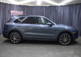 Подержанный автомобиль Porsche Cayenne 2019 года (4 фото)