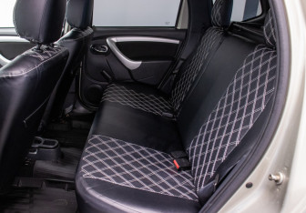 Подержанный автомобиль Nissan Terrano 2014 года (11 фото)