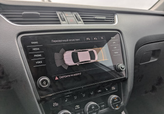 Подержанный автомобиль Skoda Octavia Liftback 2019 года (30 фото)