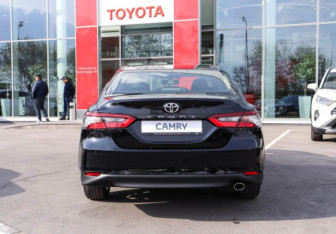 Новый Toyota Camry Sedan 2025 (3 фото)