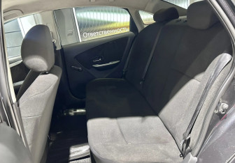 Подержанный автомобиль Nissan Almera Sedan 2013 года (12 фото)
