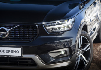 Подержанный автомобиль Volvo XC40 2019 года (2 фото)