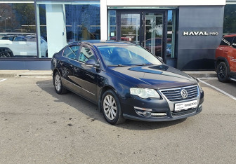 Подержанный автомобиль Volkswagen Passat Sedan 2008 года (3 фото)