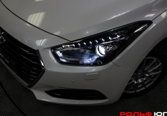 Подержанный автомобиль Hyundai i40 Wagon 2017 года (26 фото)