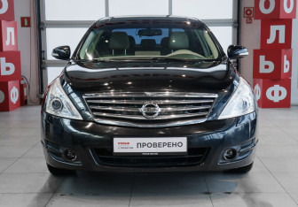 Подержанный автомобиль Nissan Teana 2012 года (2 фото)
