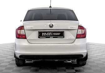Подержанный автомобиль Skoda Rapid Liftback 2019 года (6 фото)
