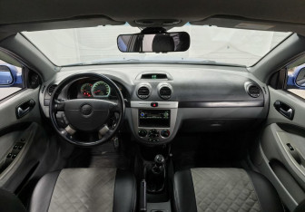 Подержанный автомобиль Chevrolet Lacetti Wagon 2007 года (11 фото)