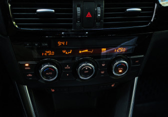 Подержанный автомобиль Mazda CX-5 2014 года (12 фото)