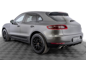 Подержанный автомобиль Porsche Macan 2014 года (7 фото)