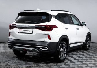 Подержанный автомобиль Kia Seltos 2022 года (5 фото)