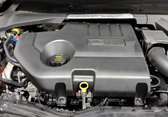 Подержанный автомобиль Land Rover Discovery Sport 2020 года (9 фото)