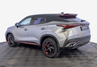 Подержанный автомобиль Omoda C5 2023 года (7 фото)