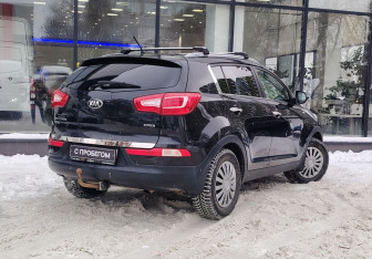 Подержанный автомобиль Kia Sportage 2013 года (8 фото)