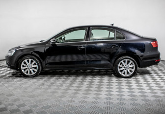 Подержанный автомобиль Volkswagen Jetta Sedan 2012 года (8 фото)