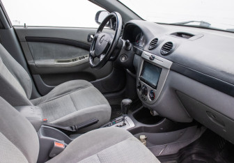 Подержанный автомобиль Chevrolet Lacetti Hatchback 2008 года (10 фото)