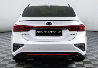 Подержанный автомобиль Kia Cerato Sedan 2020 года (4 фото)