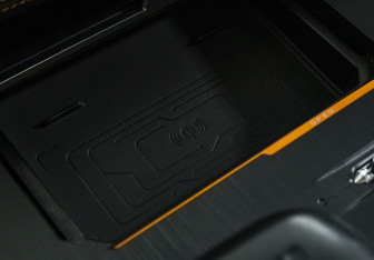 Подержанный автомобиль Changan UNI-K 2023 года (17 фото)