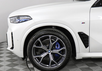 Новый BMW X5 2025 (10 фото)