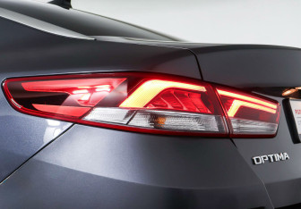 Подержанный автомобиль Kia Optima Sedan 2019 года (8 фото)