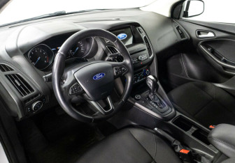 Подержанный автомобиль Ford Focus Hatchback 2019 года (7 фото)
