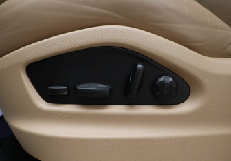 Подержанный автомобиль Porsche Cayenne 2021 года (26 фото)