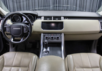 Подержанный автомобиль Land Rover Range Rover Sport 2015 года (14 фото)